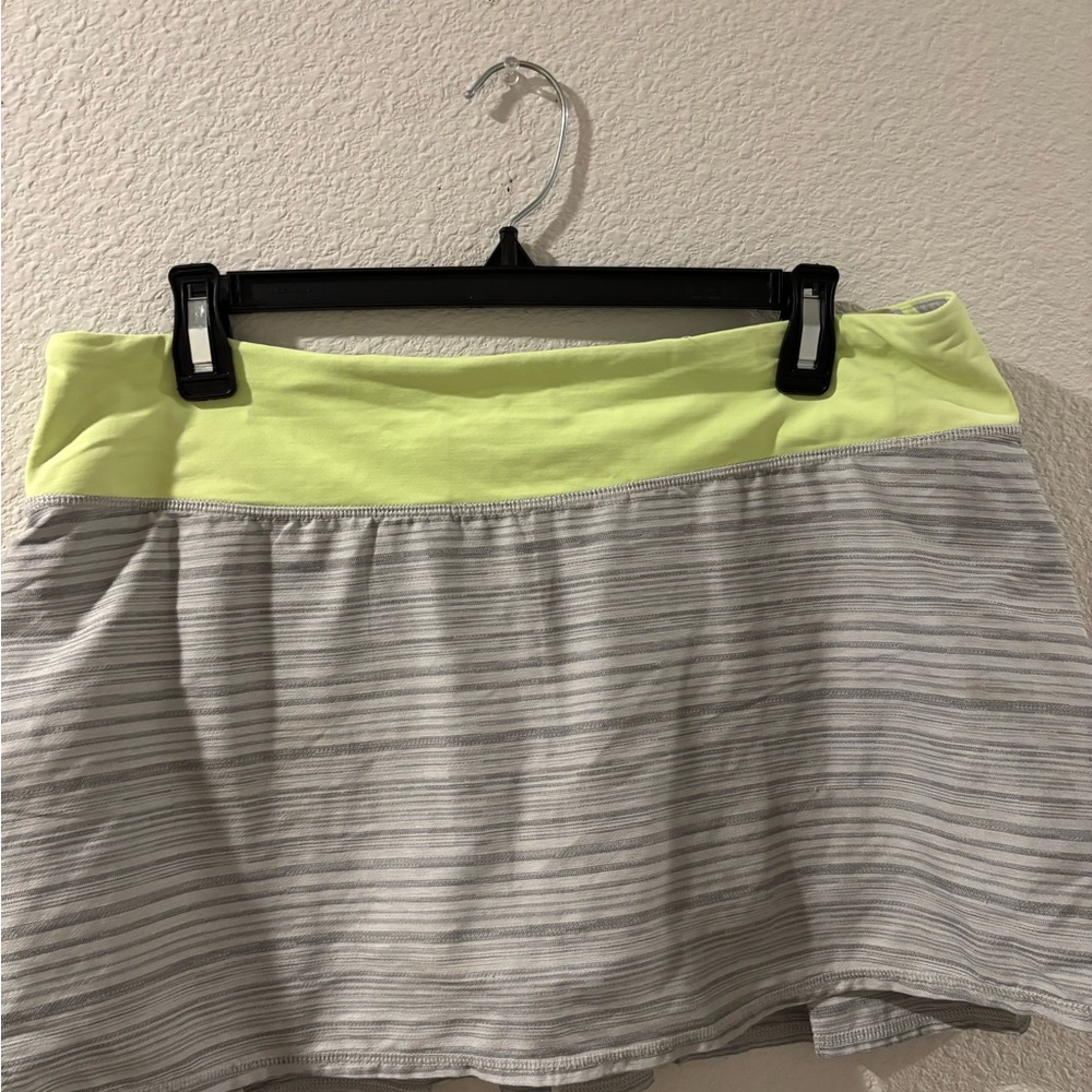 Lululemon Athletica Skirt with Lime Waistband and Gray Stripes